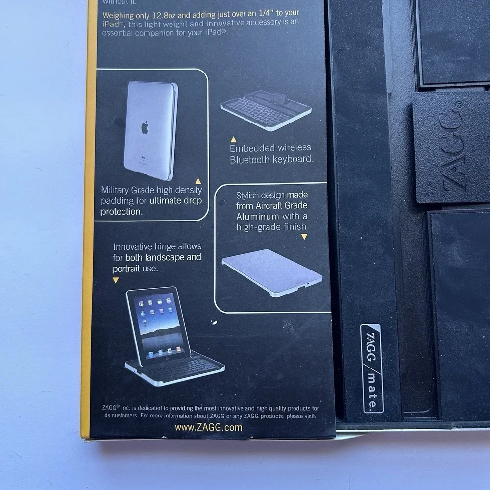 ZAGG Mate Black Silver Plastic Aluminum Bluetooth Keyboard Wifi iPad & iPhone